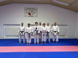 2023 Nov Kinder Erwachsene